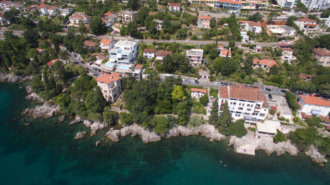 Premium Apartments Punta Kolova Abbazia Esterno foto