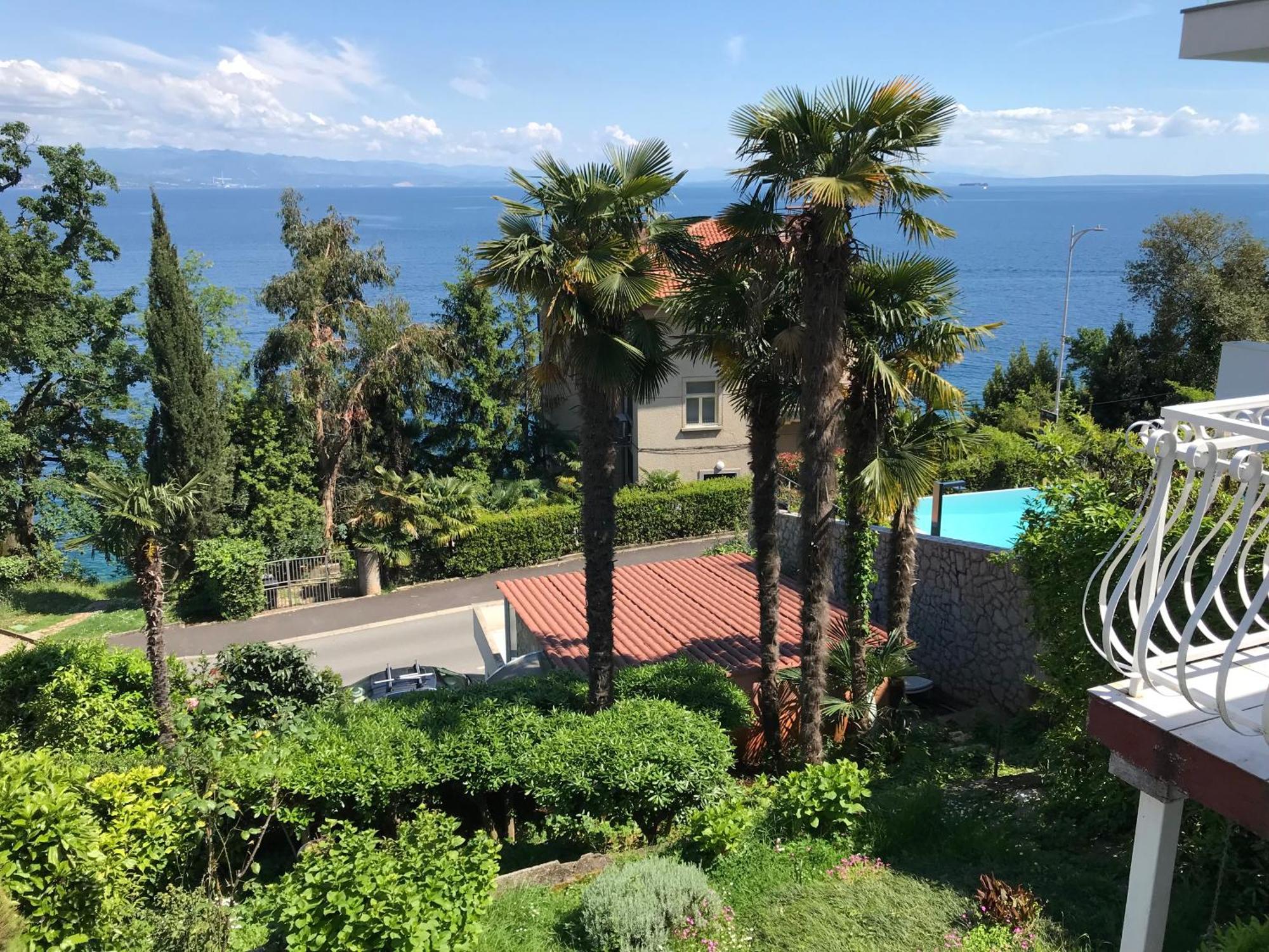 Premium Apartments Punta Kolova Abbazia Esterno foto