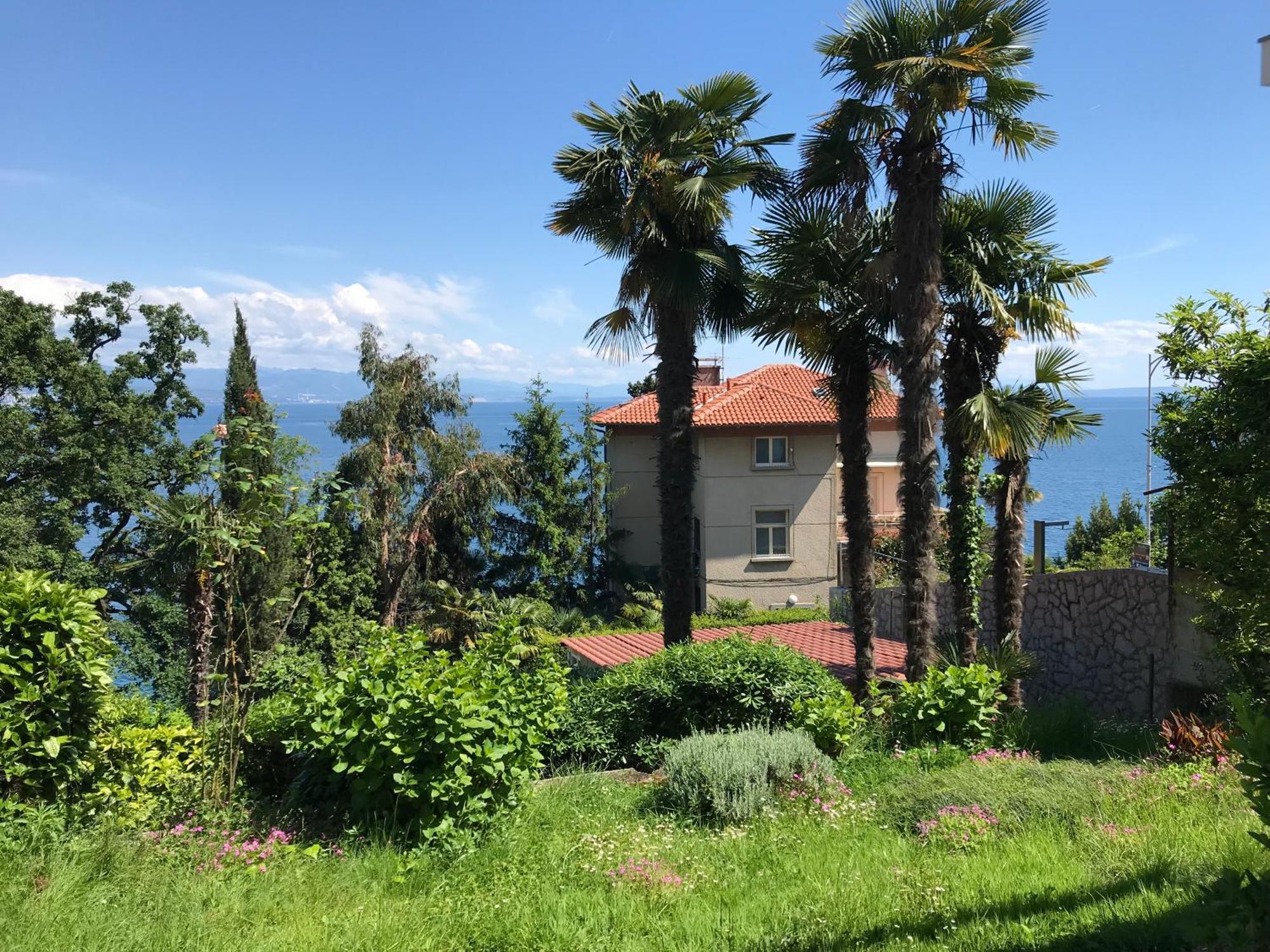 Premium Apartments Punta Kolova Abbazia Esterno foto
