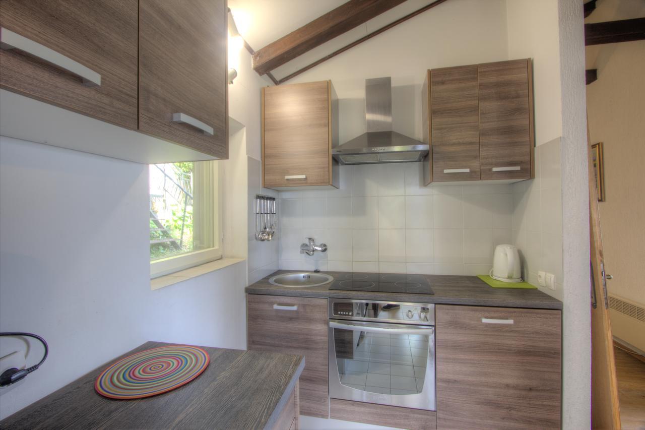Premium Apartments Punta Kolova Abbazia Esterno foto